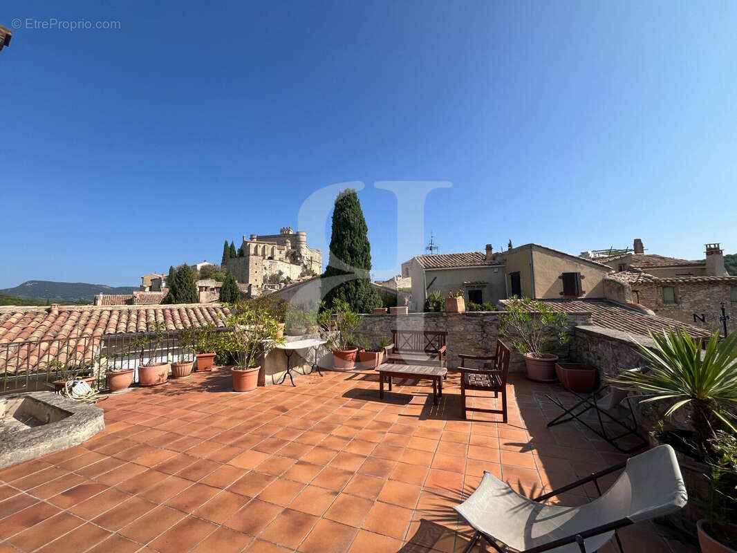 Maison à LE BARROUX