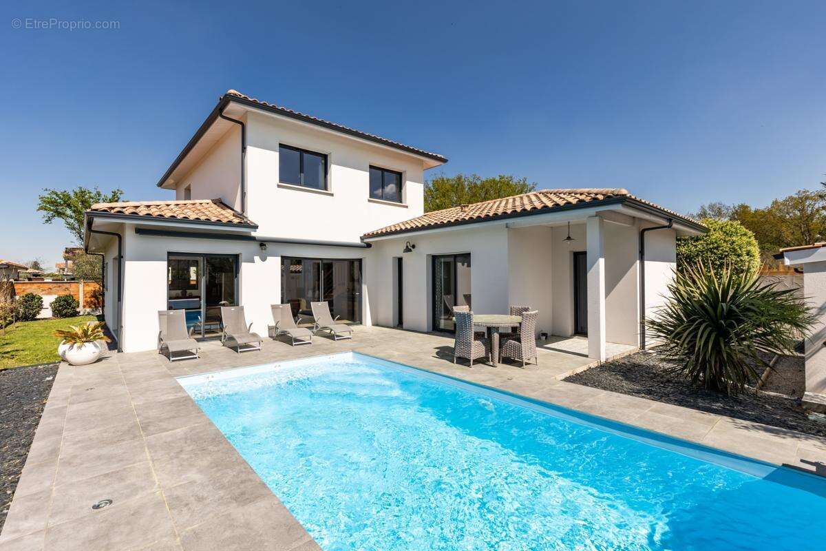 Maison à GUJAN-MESTRAS