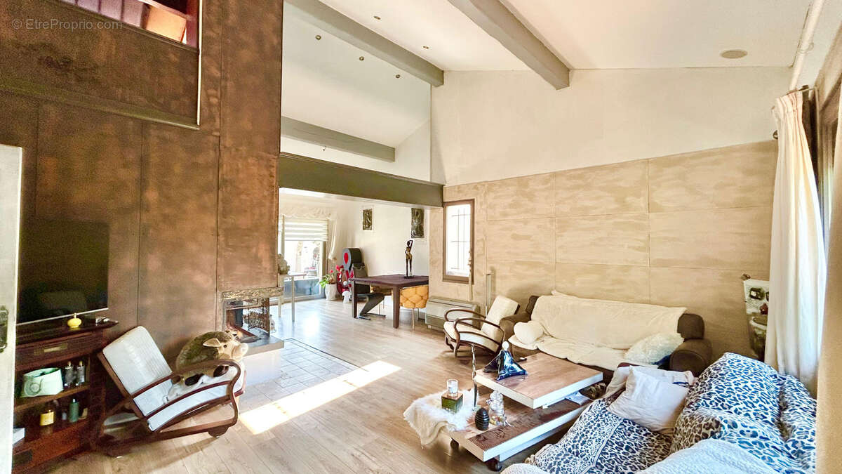 Maison à MONTESQUIEU-DES-ALBERES