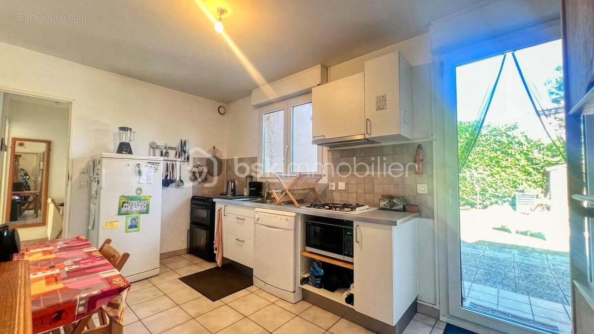 Cugnaux - t5 - grand jardin - au calme - double vitrage  - climatisation - sauna - photo 12