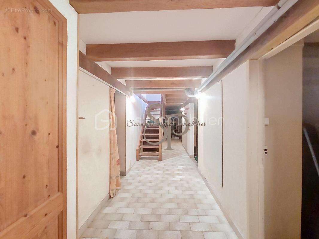 Maison à LORREZ-LE-BOCAGE-PREAUX