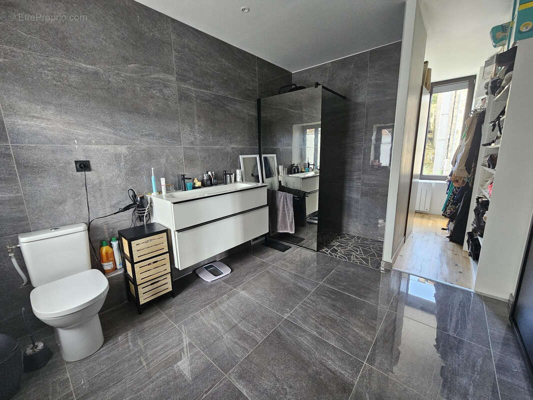 Maison à SAINT-PAL-DE-MONS