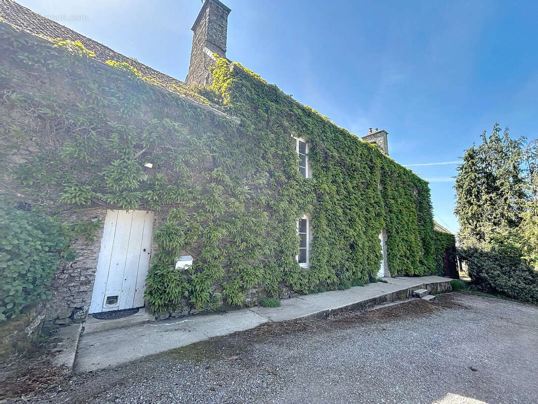 Maison à CANVILLE-LA-ROCQUE