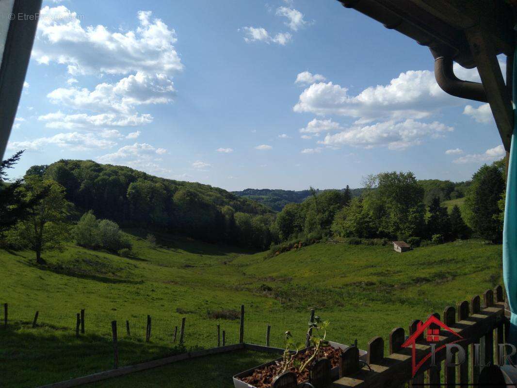 Maison à FOUGEROLLES