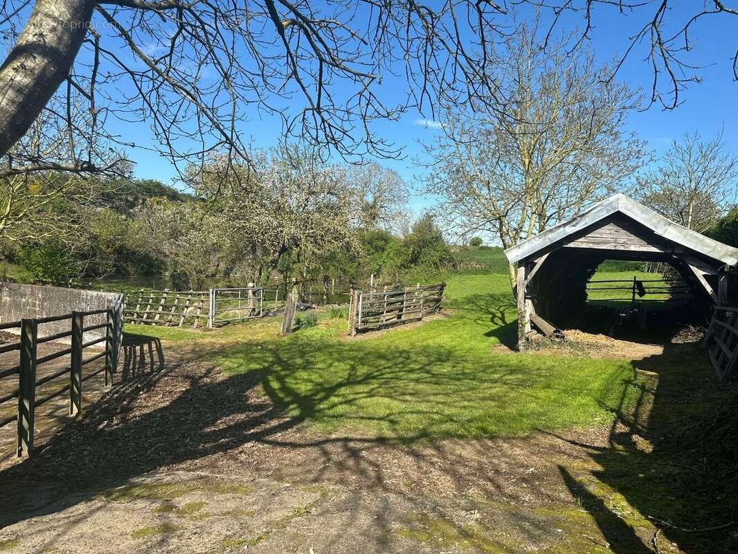 Maison familiale en campagne avec dépendances 218m² - photo 15