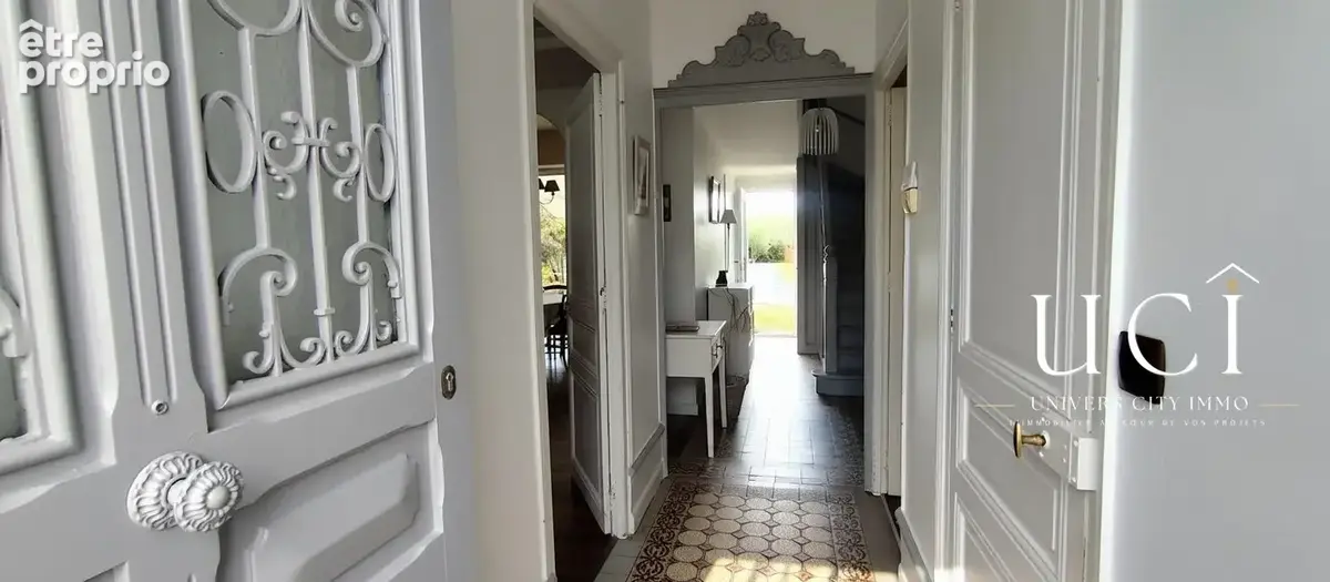 Maison 8 pièces 210 m² à vendre à Bouguenais (44340) - photo 2