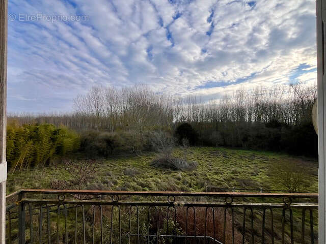 Maison à MONTREUIL-BELLAY
