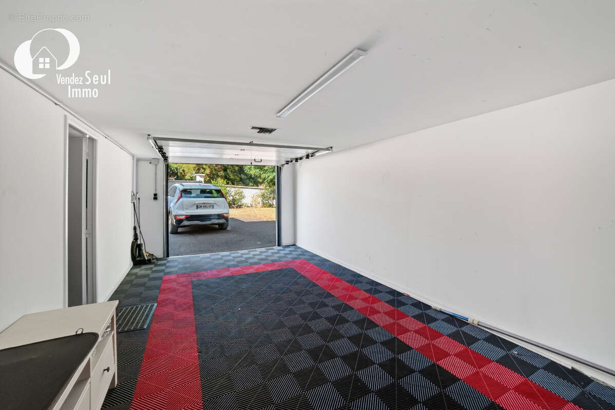 Maison  4 pièces sur terrain 990 m2 avec piscine - photo 12