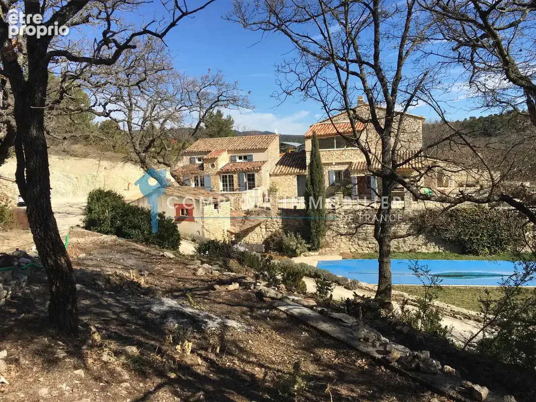 EXCLUSIVITÉ : Bastide proche de Gordes. - photo 14
