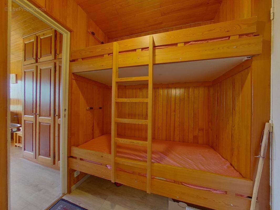 Appartement à UVERNET-FOURS