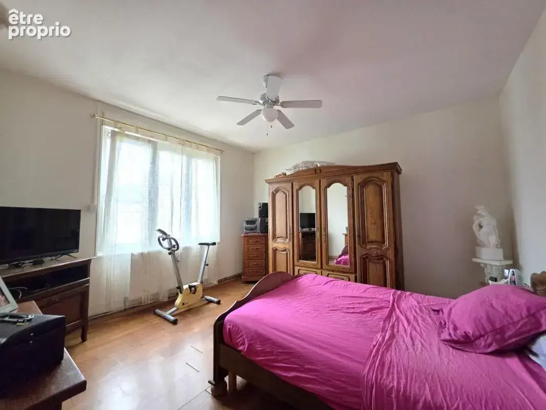 Maison individuelle 160m² avec 2 garages et jardin clos - photo 16