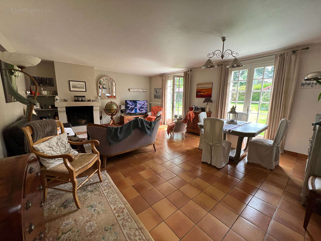 Maison à MONTFORT-L'AMAURY