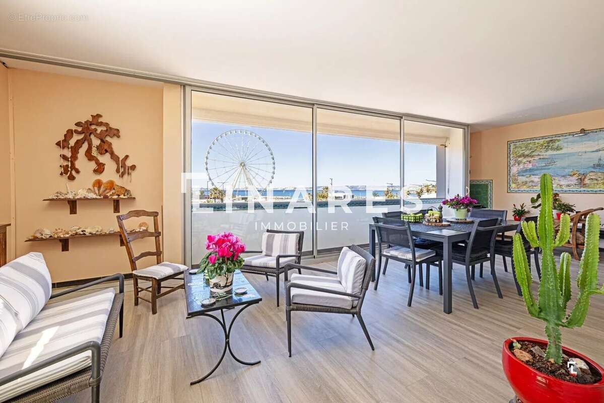 Appartement à MARSEILLE-8E