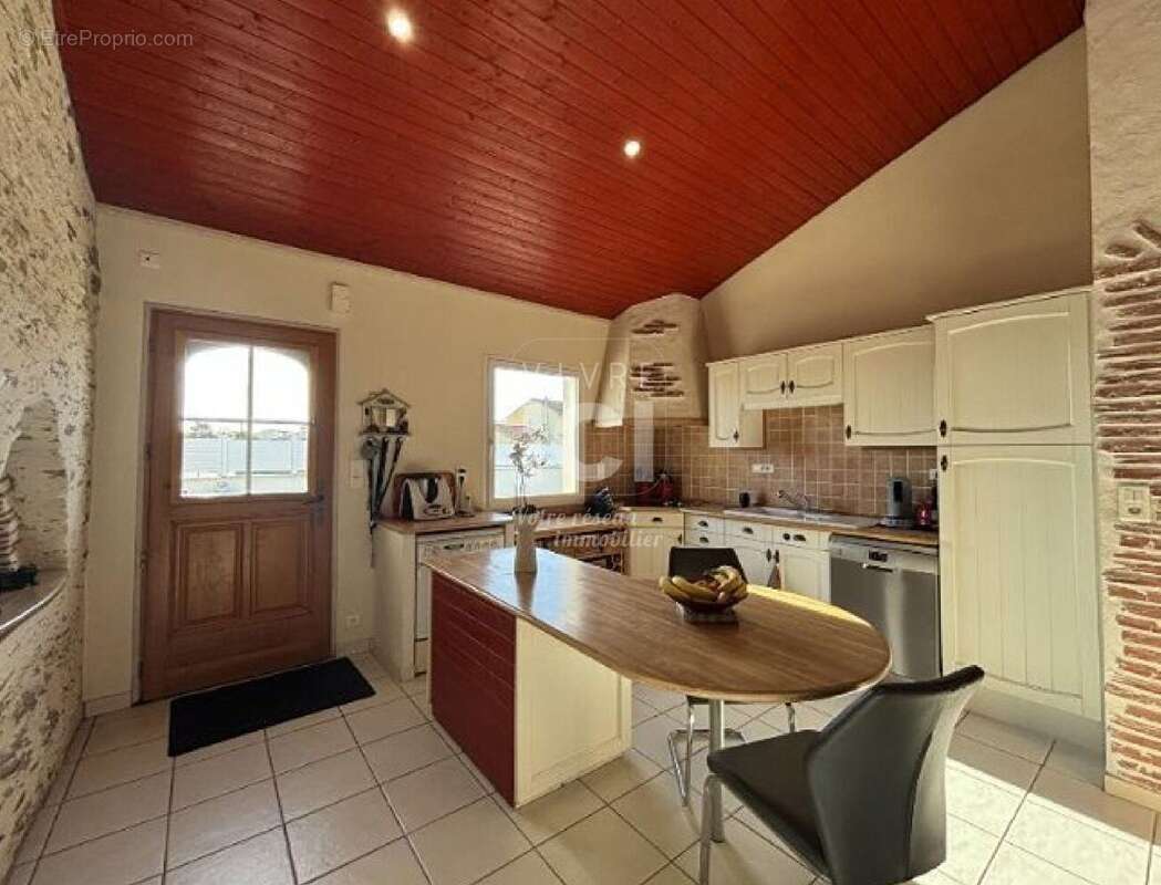 Maison à SAINT-MICHEL-CHEF-CHEF