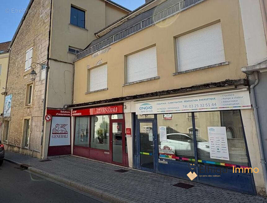 Appartement 459 m² à Chaumont  - photo 3
