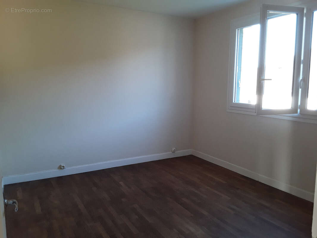 Maison à MONCEAUX-SUR-DORDOGNE