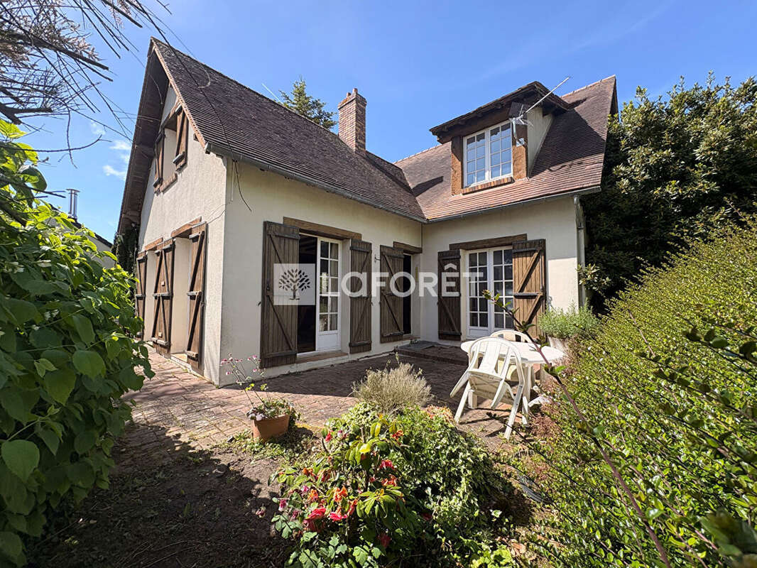 Maison à MEZY-SUR-SEINE