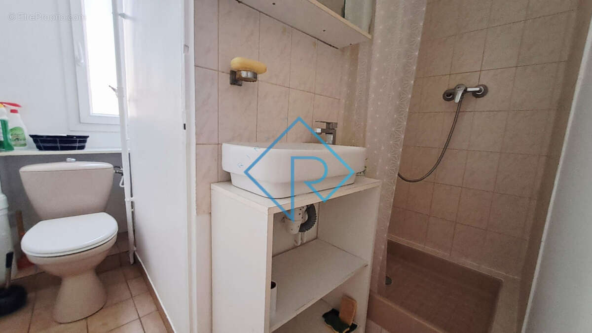 Appartement à PARIS-20E