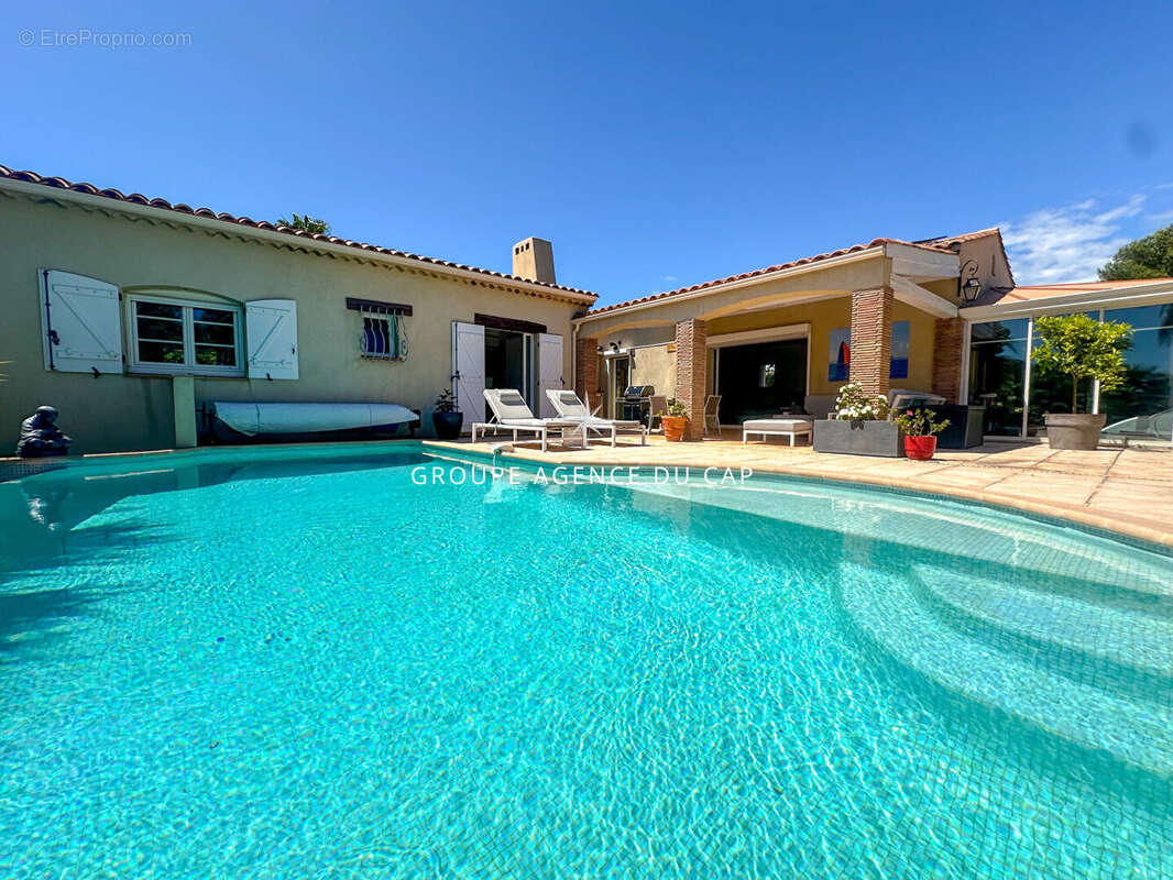 Maison à LES ISSAMBRES