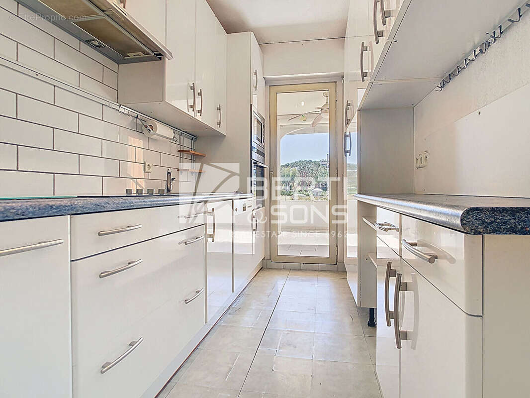 Appartement à MANDELIEU-LA-NAPOULE