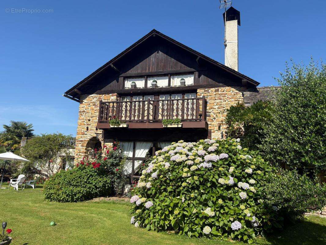 Maison à HAUT-DE-BOSDARROS