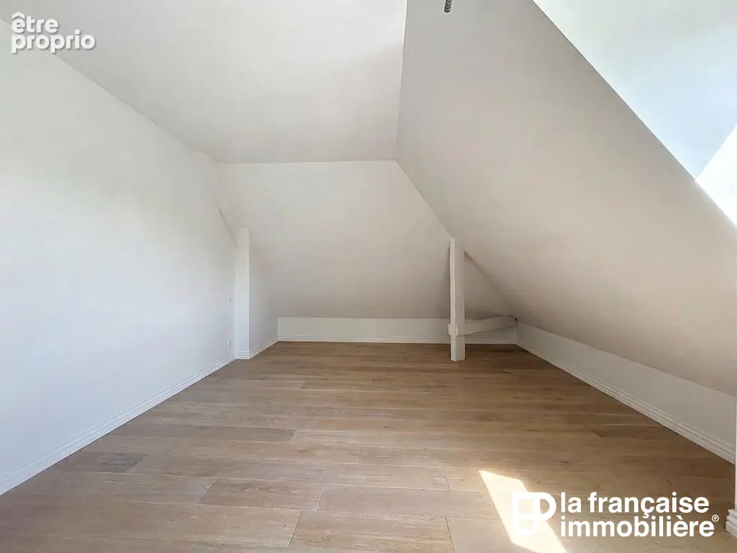 Quartier Jeanne d'Arc - Appartement Rennes 5 pièces 130 m2 - Duplex - 4 chambres - Dernier étage - Garage - jardin partagé - photo 9