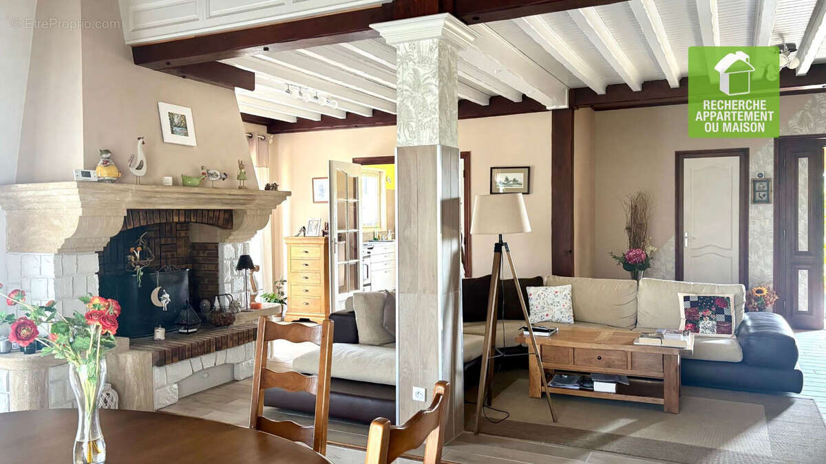 Maison à SAINT-ROMAIN-DE-JALIONAS