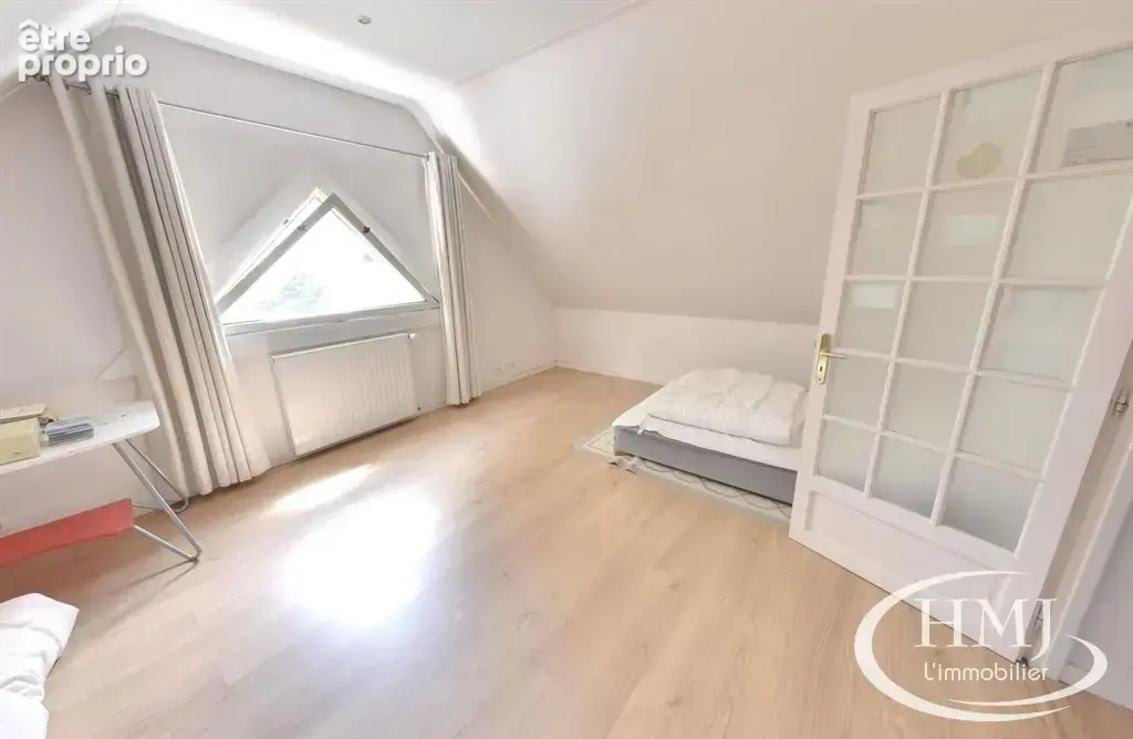 Maison 8 pièces 212 m² à vendre à Courcouronnes (91080) - photo 12