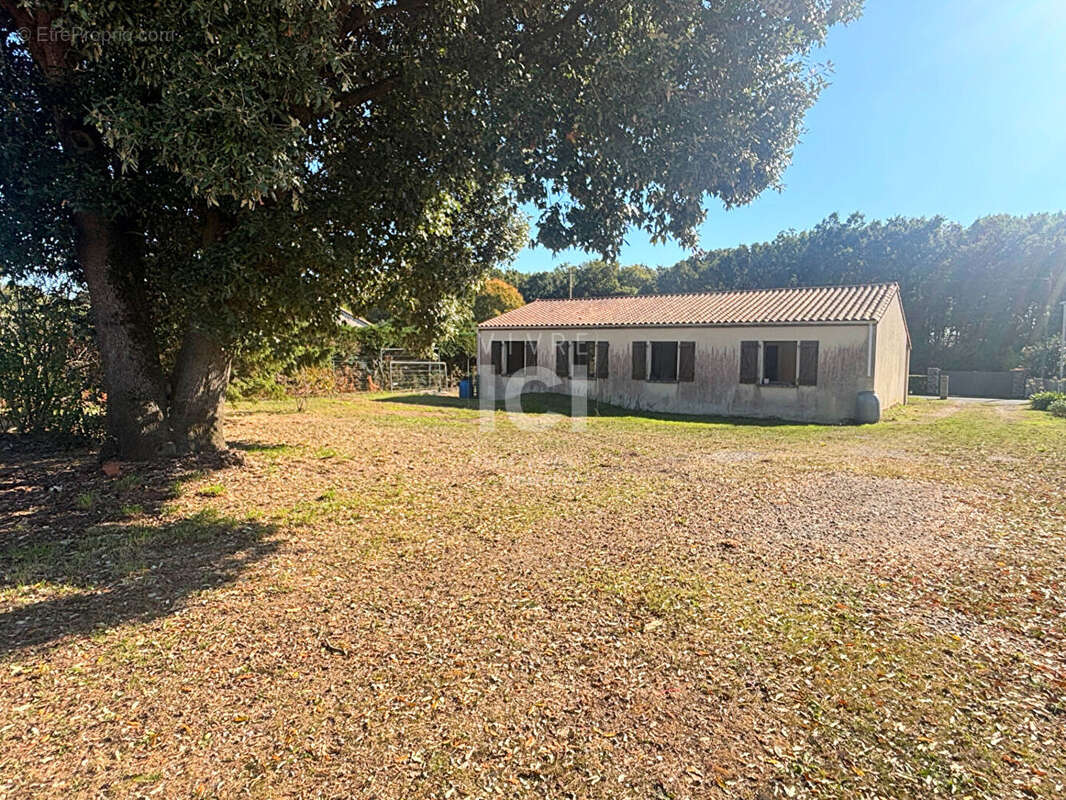 Maison à SAINT-AIGNAN-GRANDLIEU