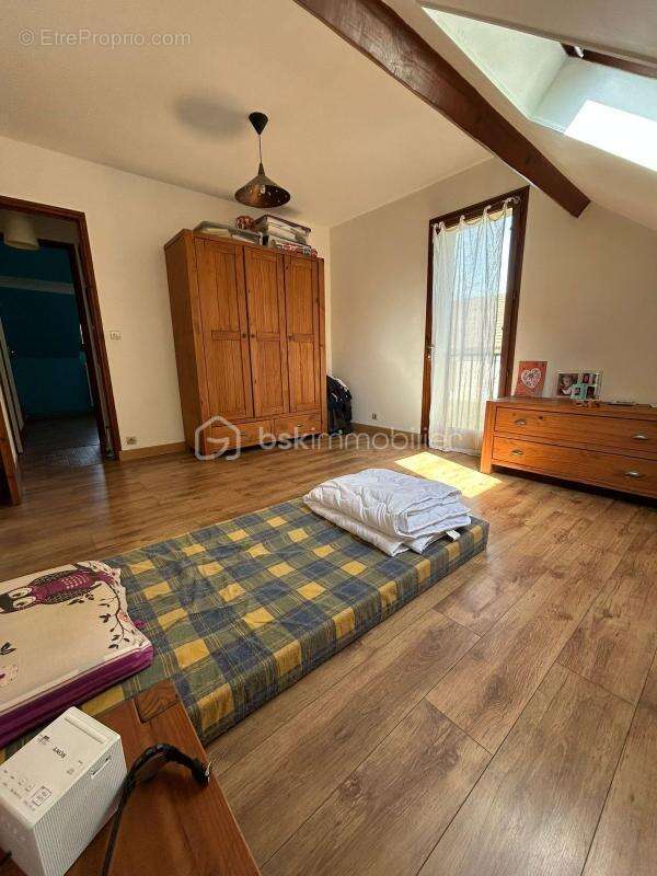 Maison à VERNOU-LA-CELLE-SUR-SEINE