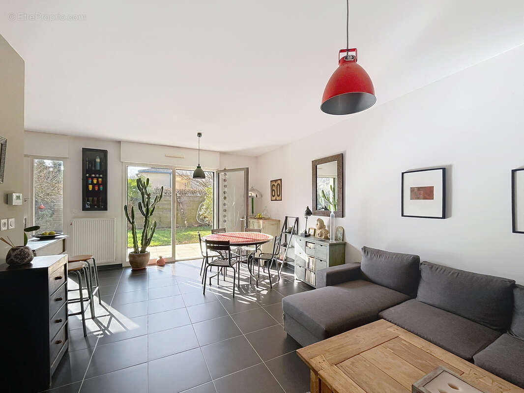 Maison à FRANCHEVILLE