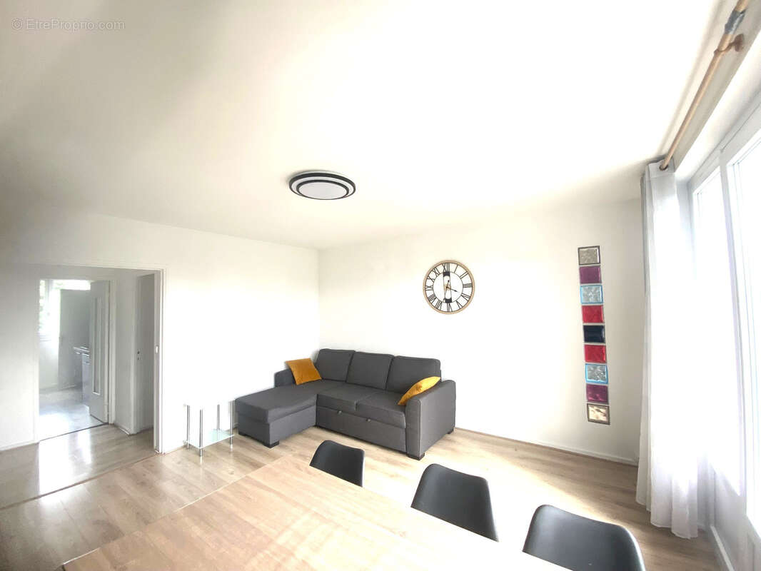 Appartement à EPINAY-SUR-SEINE