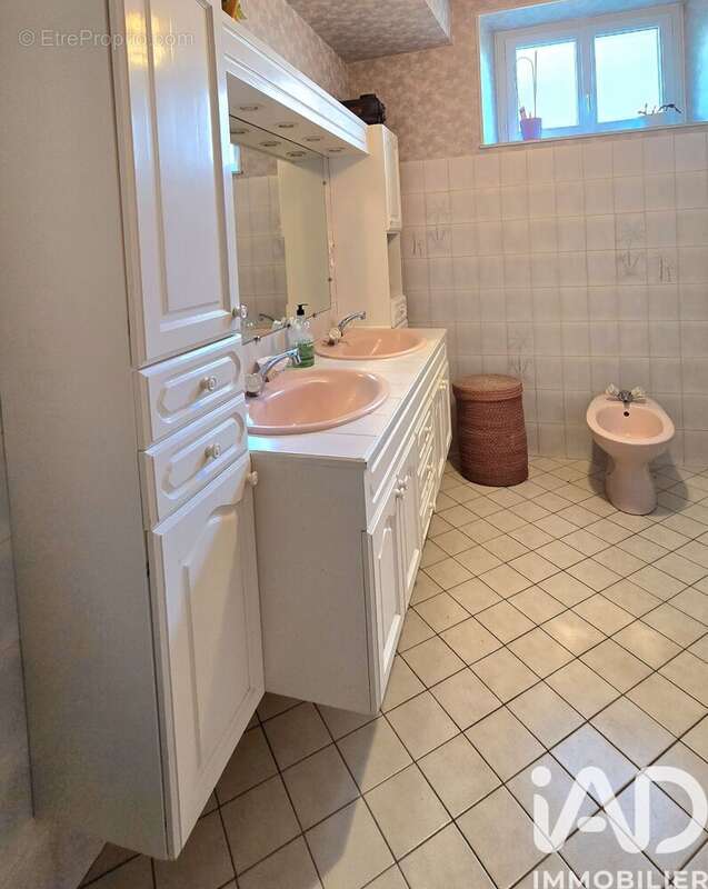 Photo 8 - Maison à MARIGNY-LE-CHATEL