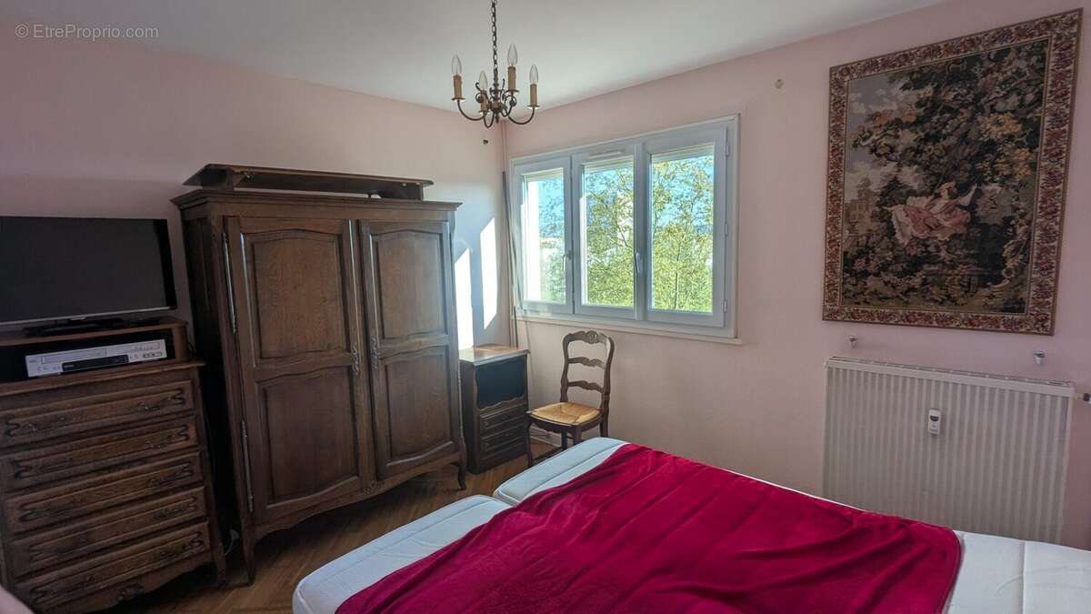 Appartement à CHENOVE