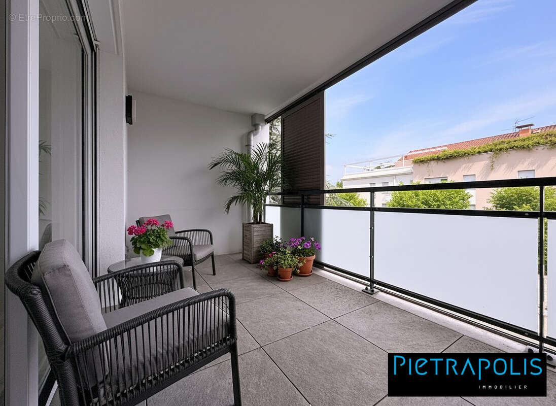 Appartement à SAINTE-FOY-LES-LYON