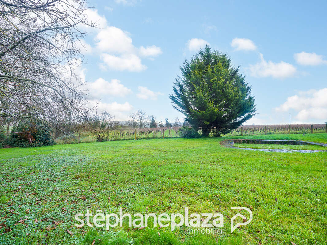 Terrain à PRISSE