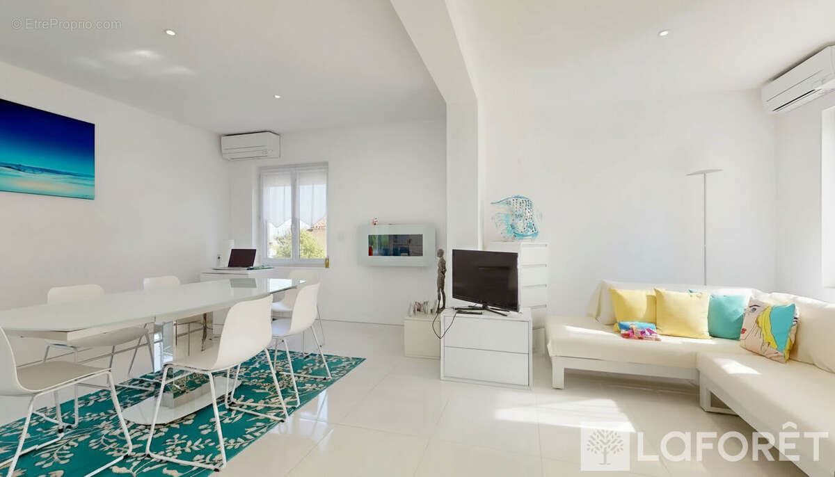 Maison à FREJUS
