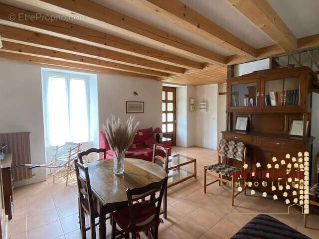 Maison 115 m² à Lhoumois  - photo 4
