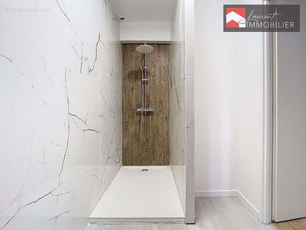 Maison à PONT-DE-VAUX