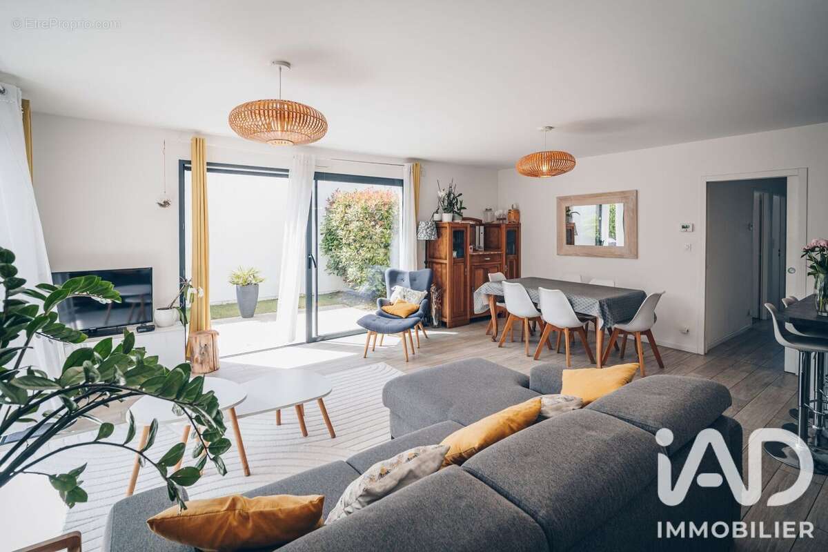 Maison 108 m² à Saint-Sebastien-Sur-Loire  - photo 3