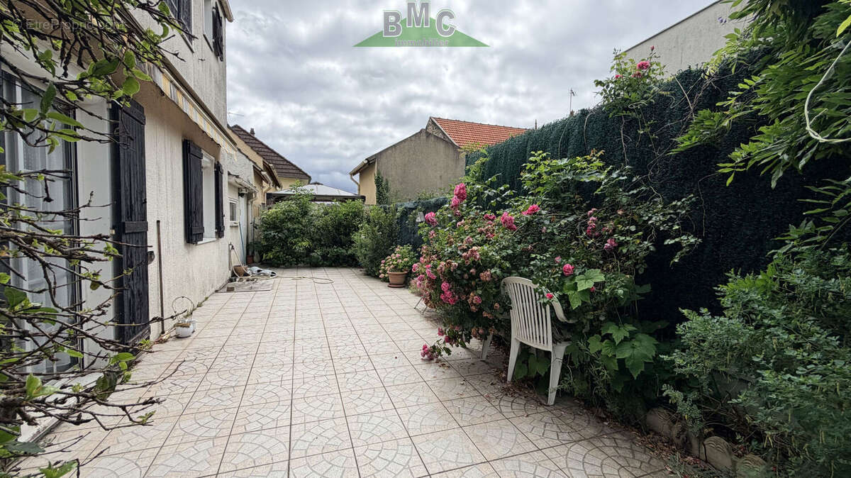 Maison à FRANCONVILLE