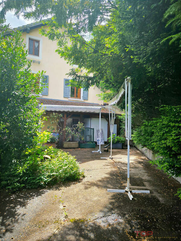 Commerce à SAINTE-CROIX-AUX-MINES