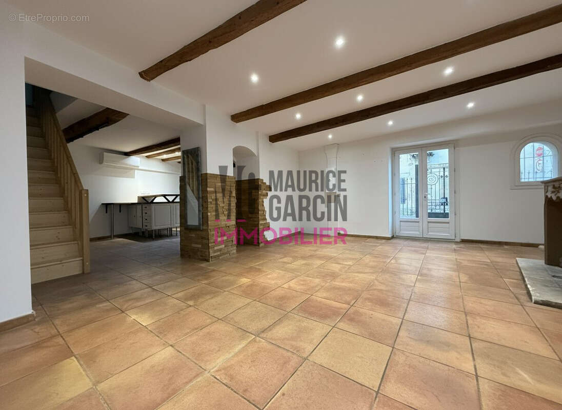 Appartement à MORIERES-LES-AVIGNON