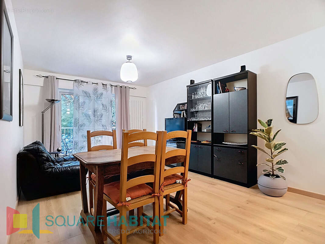 Appartement à MANDELIEU-LA-NAPOULE