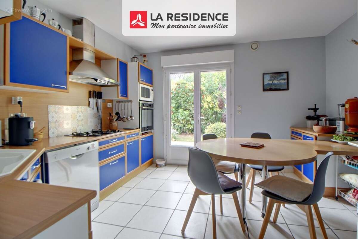 Maison à VERNEUIL-SUR-SEINE