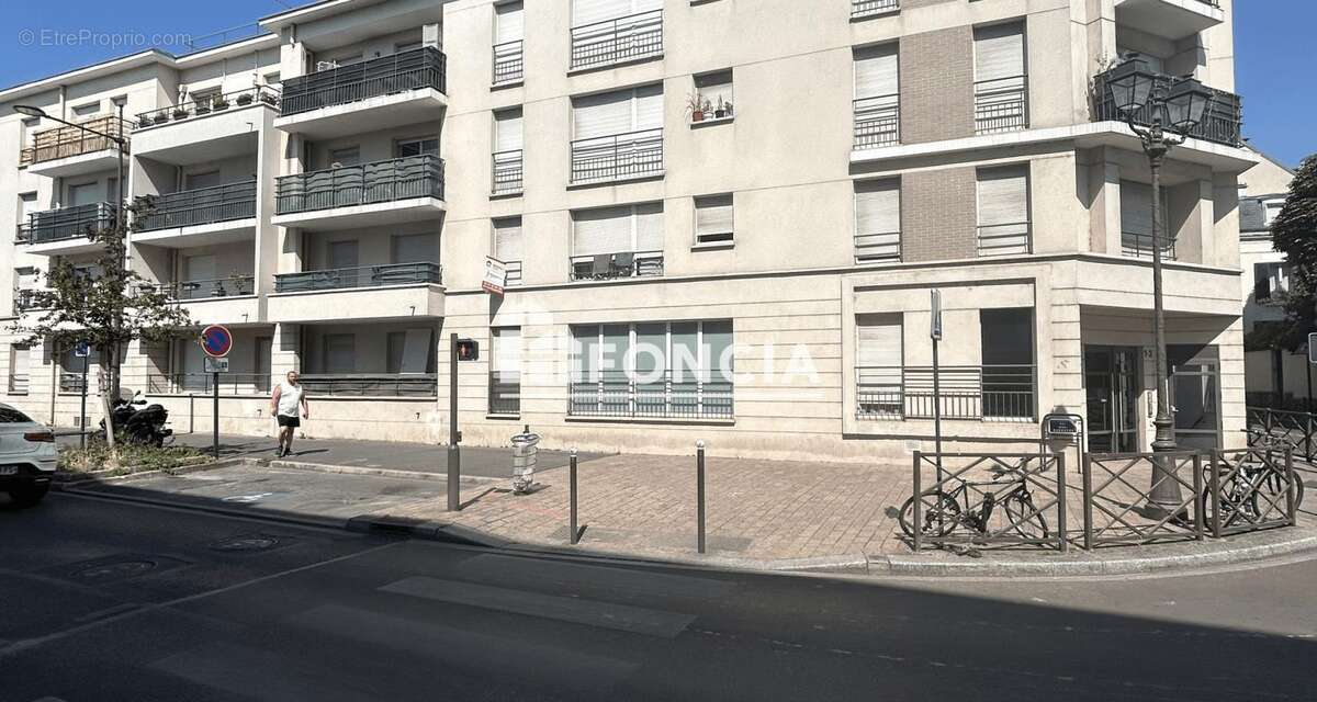 11M2 Parking centre-centre - photo 2