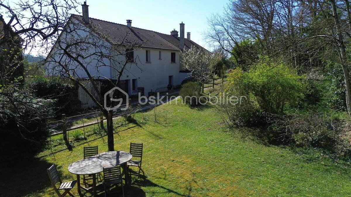Maison à CONDE-SUR-SARTHE