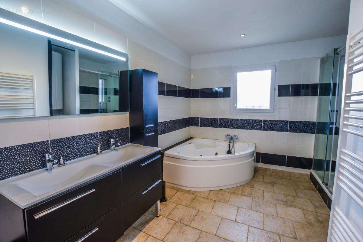 Maison à ARGILLIERS