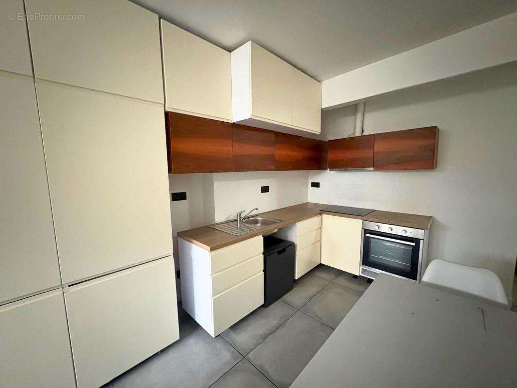 Commerce à VERSAILLES