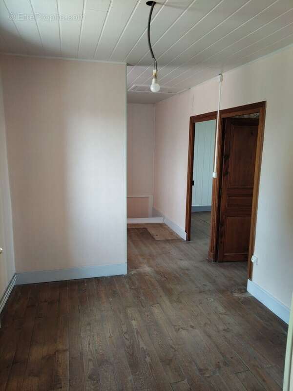 Maison 120 m² à Aigueperse  - photo 8